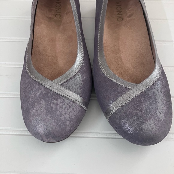 Vionic Spark Carol Ballet Flat in Pewter - Picture 8 of 11
